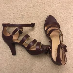 NEW! Wine Colored heels Sz 9 1/2 by Naturalizer